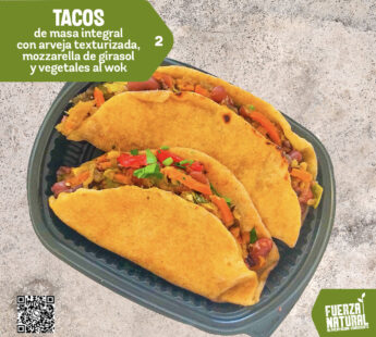 2 – Tacos
de masa integral
con arveja texturizada,
mozzarella de girasol
y vegetales al wok